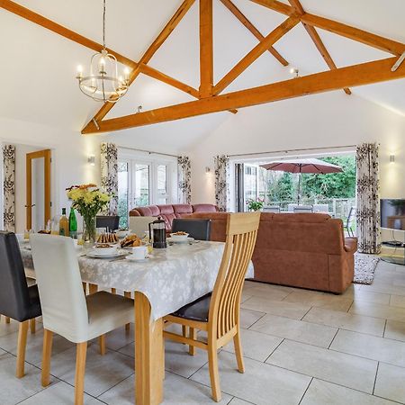 Barrow Barn Villa Wicken  Екстериор снимка